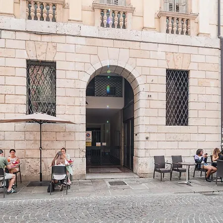 Duplex Chic Nel Centro Storico Lejlighed